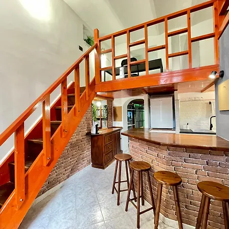 Industrial House - Al Centro *