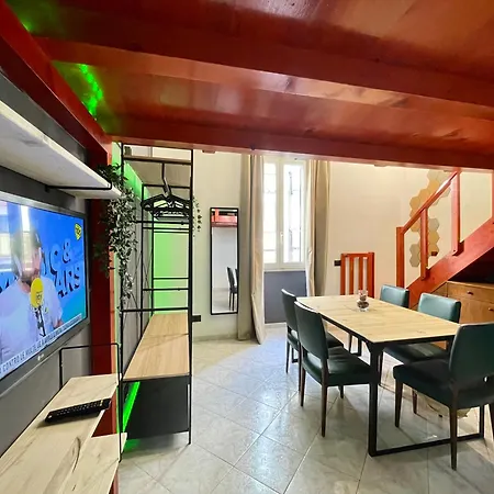 Industrial House - Al Centro